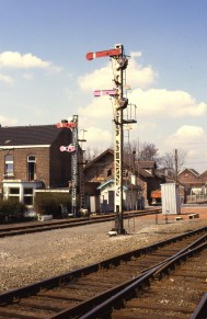Courcelles-Centre - TH 84-4227 (1).jpg
